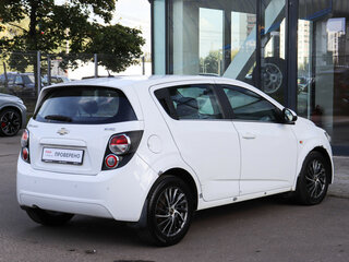 2012 Chevrolet Aveo II, белый, 529000 рублей, вид 4