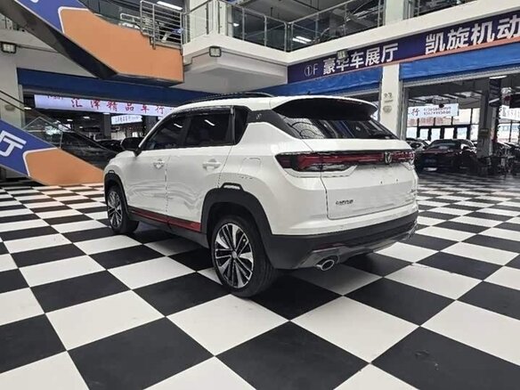 2022 Changan CS35 Plus I Рестайлинг, белый - вид 4