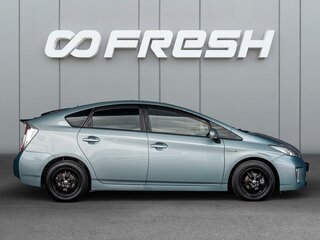 2013 Toyota Prius III Рестайлинг (XW30), зелёный, 1100000 рублей, вид 5
