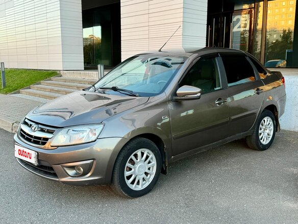 2015 Lada (ВАЗ) Granta I, коричневый, 349000 рублей