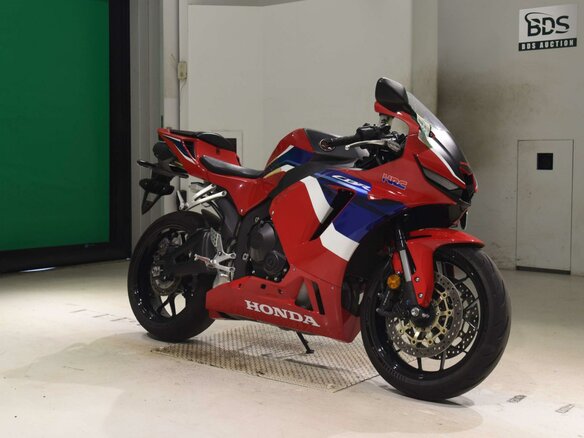 2021 Honda CBR 600RR, красный, 1199000 рублей - вид 2