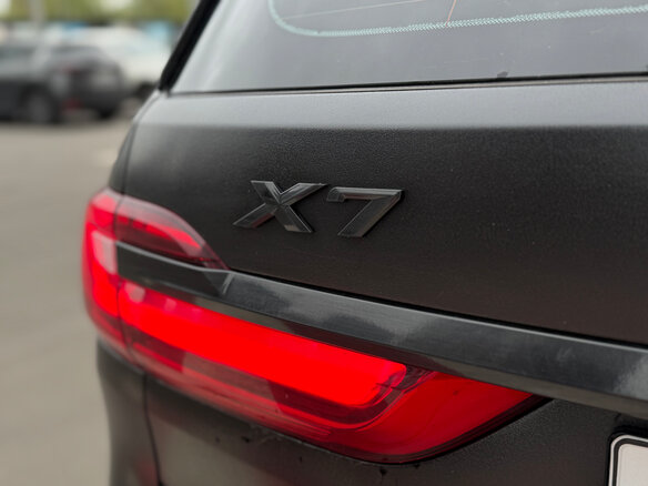 2020 BMW X7 30d I (G07), серый, 6975000 рублей - вид 23
