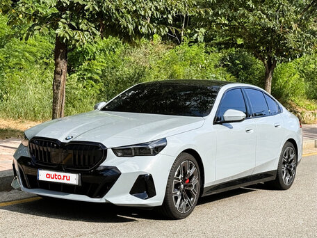2026 BMW 5 серии 530i xDrive VIII (G60/G61/G68), серый, 10300000 рублей, вид 1
