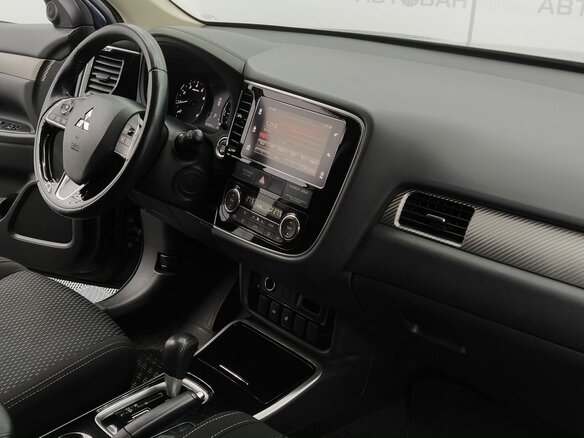 2018 Mitsubishi Outlander III Рестайлинг 2, синий, 1675000 рублей - вид 20
