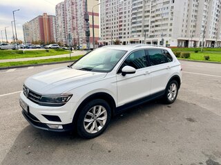 2017 Volkswagen Tiguan II, белый, 2180000 рублей, вид 5