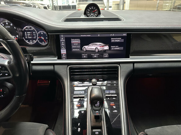 2019 Porsche Panamera GTS II, красный, 8590000 рублей - вид 14