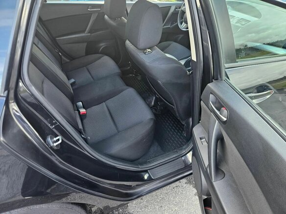 2011 Mazda 3 II (BL) Рестайлинг, чёрный, 990000 рублей - вид 14
