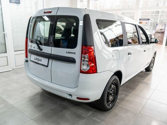 2026 Lada (ВАЗ) Largus I Рестайлинг, белый - вид 32