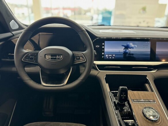 2026 Geely Monjaro I Рестайлинг, белый, 4949990 рублей - вид 13