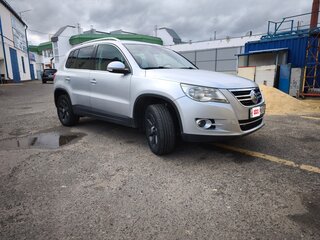 2009 Volkswagen Tiguan I, серебристый, 1050000 рублей, вид 2