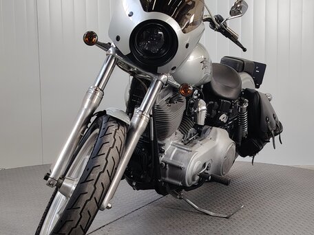 2009 Harley-Davidson Dyna Super Glide, серый, 739000 рублей, вид 3