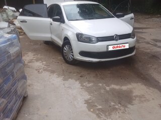 2010 Volkswagen Polo V, белый, 302000 рублей, вид 1