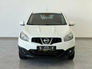 2011 Nissan Qashqai I Рестайлинг, белый, 1050000 рублей, вид 2