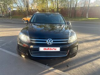 2014 Volkswagen Touareg II, чёрный, 2790000 рублей, вид 4