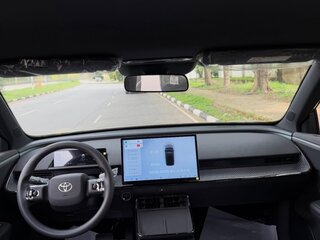 2026 Toyota bZ3X 58.3 kWh, серебристый, 2600000 рублей, вид 5