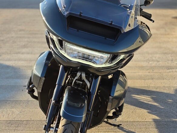 2026 Harley-Davidson Road Glide Limited, серый, 4499000 рублей - вид 17
