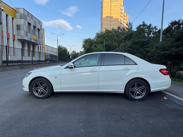 2011 Mercedes-Benz E-Класс 200 5G-Tronic IV (W212, S212, C207), белый - вид 10