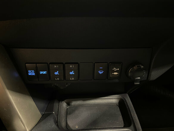 2015 Toyota RAV4 IV (XA40), белый - вид 16