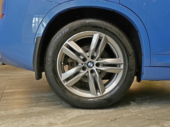 2019 BMW X1 20i xDrive II (F48) Рестайлинг, синий, 2790000 рублей - вид 20