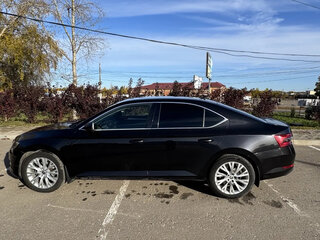 2021 Skoda Superb III Рестайлинг, чёрный, 2450000 рублей, вид 4