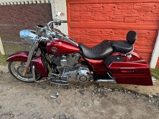 2013 Harley-Davidson CVO, красный, 900000 рублей, вид 1