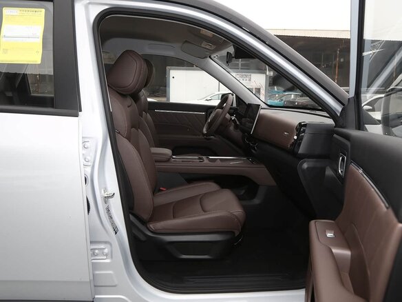 2026 Wuling Starlight 560, серебристый, 2500000 рублей - вид 35
