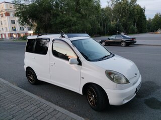 2000 Toyota FunCargo, белый, 360000 рублей, вид 3