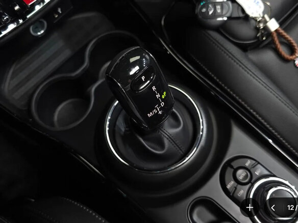 2023 Mini Clubman Cooper II Рестайлинг, чёрный, 1750000 рублей - вид 10