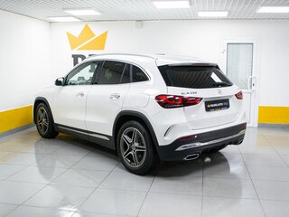 2020 Mercedes-Benz GLA 250 II (H247), белый, 3599000 рублей, вид 4