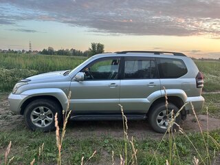 2008 Toyota Land Cruiser Prado 4-speed 120 Series Рестайлинг, серебристый, 2500000 рублей, вид 4