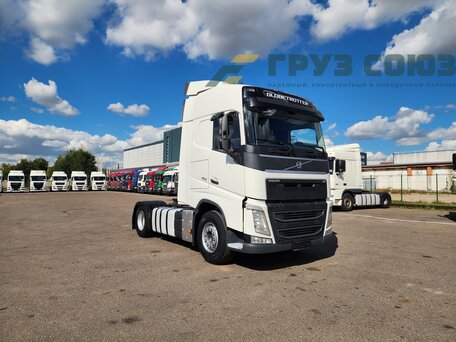 2017 Volvo FH, белый, 6250000 рублей, вид 4