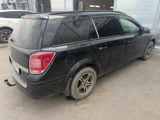 2013 Opel Astra H Рестайлинг, чёрный, 595000 рублей, вид 2