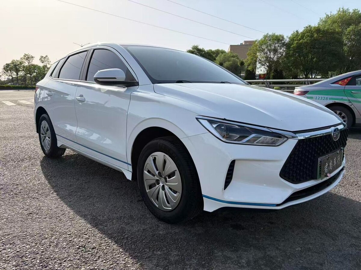 Открыть фотографии: BYD E2 I Рестайлинг