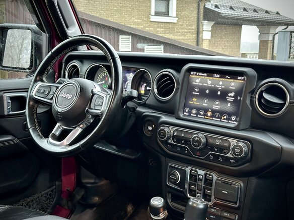 2021 Jeep Wrangler IV (JL), пурпурный, 3000000 рублей - вид 13