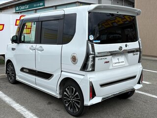 2023 Daihatsu Tanto IV Рестайлинг, белый, 899000 рублей, вид 4