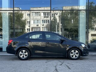 2013 Chevrolet Aveo II, чёрный, 567000 рублей, вид 4