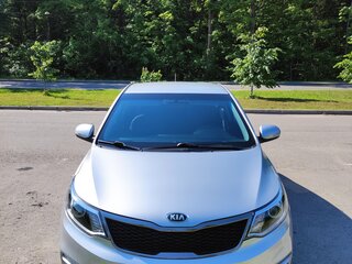 2017 Kia Rio III Рестайлинг, серебристый, 1250000 рублей, вид 2