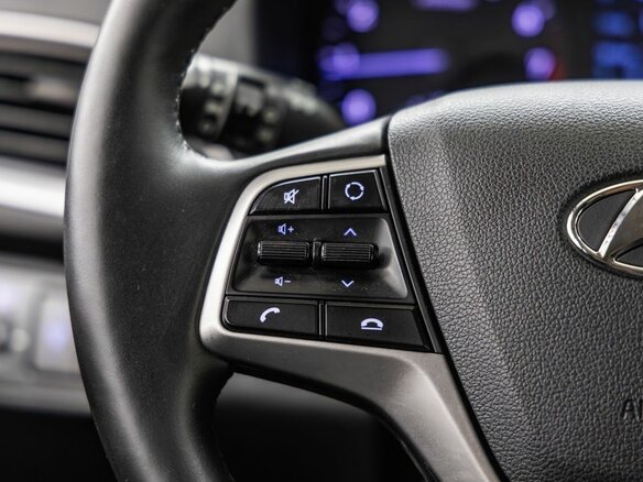 2017 Hyundai Solaris II, серебристый - вид 16