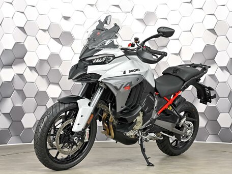2025 Ducati Multistrada V4, белый, 2829000 рублей, вид 2