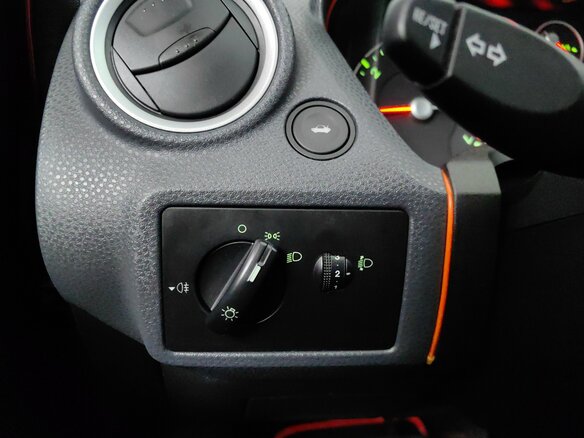 2007 Ford Fiesta Mk5, красный, 261000 рублей - вид 20