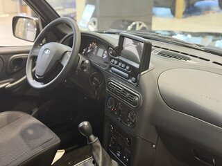 2026 Lada (ВАЗ) Niva Travel I Рестайлинг, чёрный, 1523000 рублей, вид 5