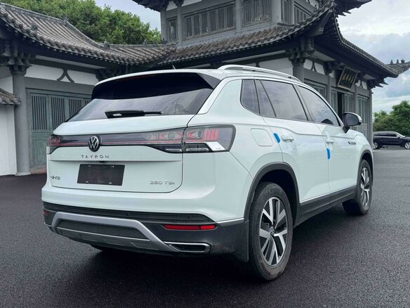 2023 Volkswagen Tayron I Рестайлинг, белый, 2440000 рублей - вид 5
