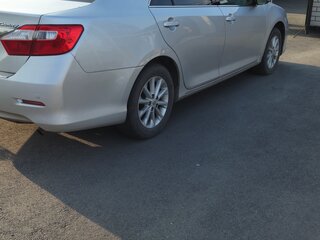 2014 Toyota Camry VII (XV50), серебристый, 1700000 рублей, вид 2