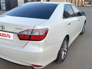 2016 Toyota Camry VII (XV50) Рестайлинг, белый, 2100000 рублей, вид 2