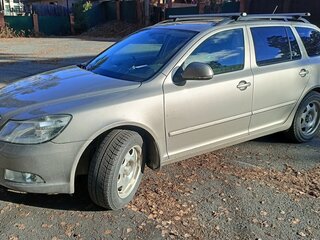 2011 Skoda Octavia II (A5) Рестайлинг, бежевый, 660000 рублей, вид 1