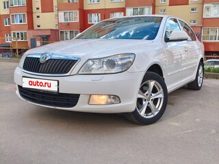 2011 Skoda Octavia II (A5) Рестайлинг, белый, 700000 рублей, вид 1
