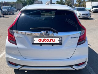 2019 Honda Fit III Рестайлинг, белый, 1260000 рублей, вид 5