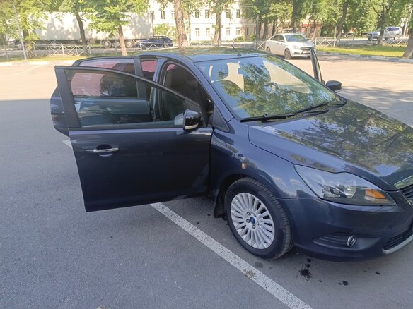 2010 Ford Focus II Рестайлинг, серый