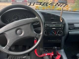 1993 BMW 3 серии 316i III (E36), зелёный, 450000 рублей, вид 5