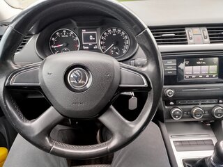 2014 Skoda Octavia III (A7), белый, 1400000 рублей, вид 5